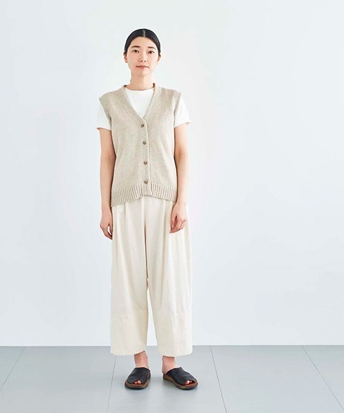 HAU（ハウ）の「ハンドニットベストnepal（ベスト）」 - WEAR