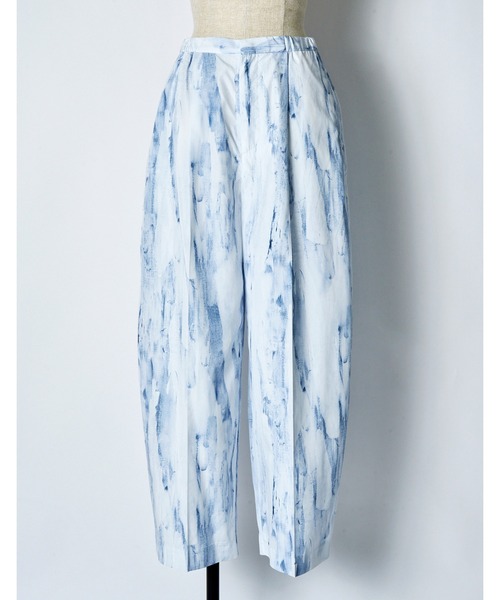 RUMCHE(ラムシェ)の「"Cloud" Trousers / クラウドパンツ(スラックス・レディース・ホワイト系その他・MEDIUM/SMALL)」の2枚目の写真