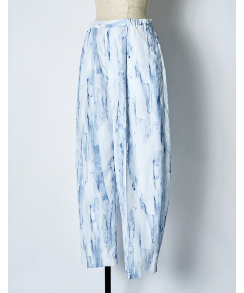 RUMCHE(ラムシェ)の「"Cloud" Trousers / クラウドパンツ(スラックス・レディース・ホワイト系その他・MEDIUM/SMALL)」の3枚目の写真