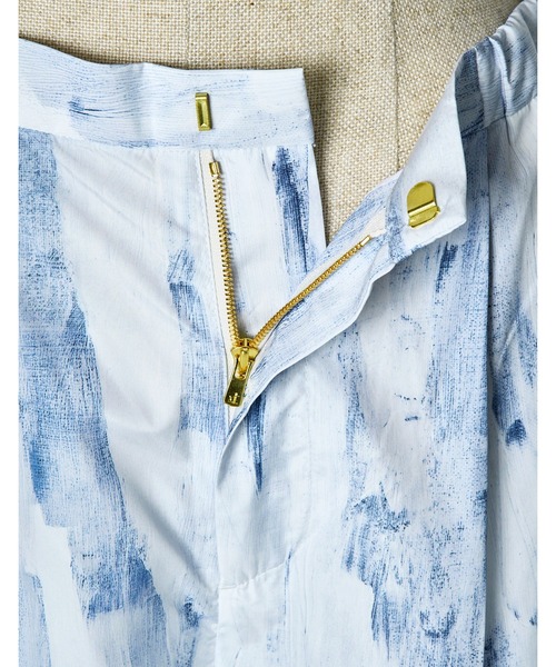 RUMCHE(ラムシェ)の「"Cloud" Trousers / クラウドパンツ(スラックス・レディース・ホワイト系その他・MEDIUM/SMALL)」の6枚目の写真