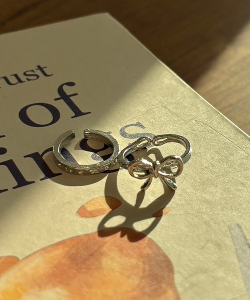 kutir（クティール）の「kutirlune／2SETリボンリング（リング・レディース・シルバー・FREE）」の2枚目の写真