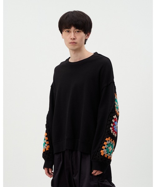 DISCOVERED（ディスカバード）の「CROCHET SLEEVE SWEAT（スウェット・メンズ・ブラック/グレー/ホワイト・LARGE/SMALL）」の7枚目の写真