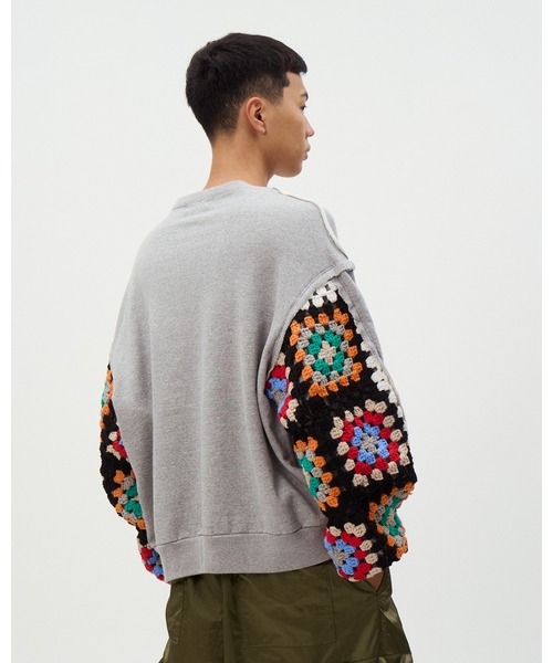 DISCOVERED（ディスカバード）の「CROCHET SLEEVE SWEAT（スウェット・メンズ・ブラック/グレー/ホワイト・LARGE/SMALL）」の11枚目の写真