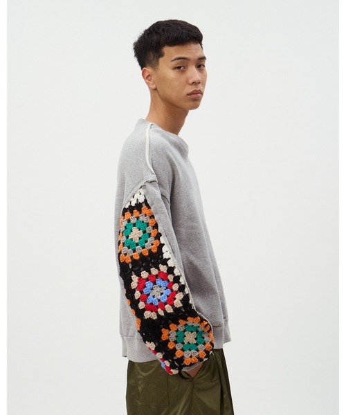 DISCOVERED（ディスカバード）の「CROCHET SLEEVE SWEAT（スウェット・メンズ・ブラック/グレー/ホワイト・LARGE/SMALL）」の12枚目の写真