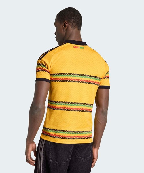 adidas(アディダス)の「ジャマイカ代表 26 × ボブ・マーリー ホーム レプリカ ユニフォーム / アディダス adidas(Tシャツ/カットソー・メンズ・イエロー・XXX-LARGE/XX-LARGE/LARGE/MEDIUM/SMALL/X-LARGE)」の3枚目の写真