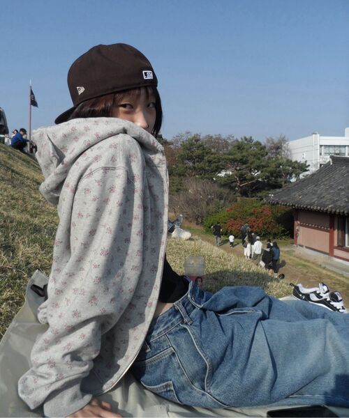 WEBHOUSE(ウェブハウス)の「ハートロゴキティフードジップアップ - グレー(パーカー・レディース・その他・FREE)」の3枚目の写真
