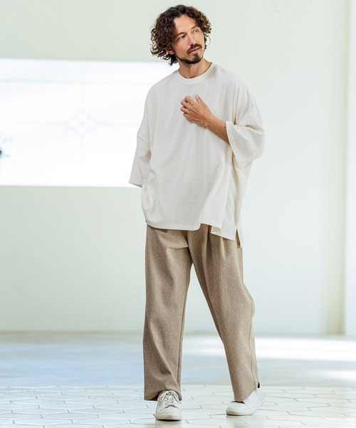 Magine（マージン）の「mn3226- Knit Look Side Slit Relax Fit T-Shirt ニットソーTシャツ(MGN-261-014)（ニット/セーター・メンズ・ベージュ/ブラック/オフホワイト・48/46/44）」の7枚目の写真