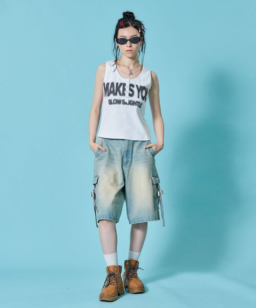 SEQUENZ(シークエンズ)の「※WEB限定 / テレコ生地 / レディースヘンリーネックタンクトップ /sqnz blur logo henley tank top(タンクトップ・レディース・ブラック/バーガンディー/ホワイト/ネイビー・MEDIUM/SMALL)」の12枚目の写真