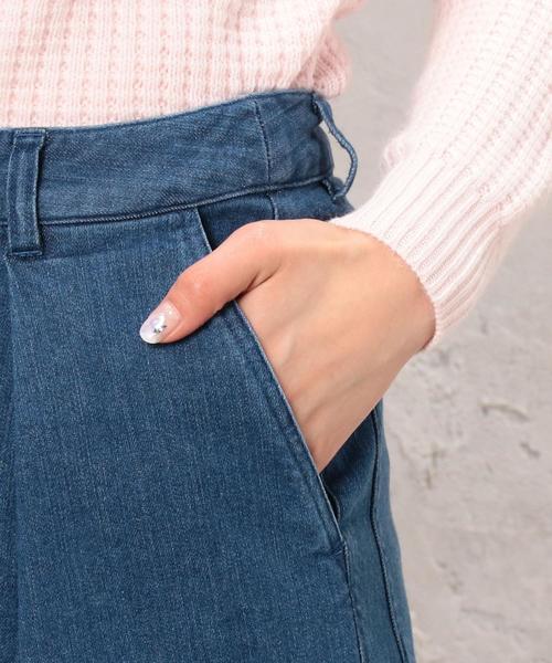 green label relaxing（グリーンレーベルリラクシング）の「CB INDIGOインタック テーパード パンツ◆（デニムパンツ・レディース・ライトブルー/ネイビー・38/40/36）」の8枚目の写真