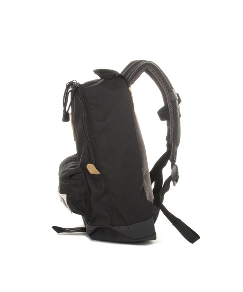 THE NORTH FACE（ザノースフェイス）の「【THE NORTH FACE(ザ・ノース・フェイス)】バークレーミニ(KIDS)（バックパック/リュック・キッズ・ベージュ/レッド/ブラック/ネイビー・FREE）」の5枚目の写真