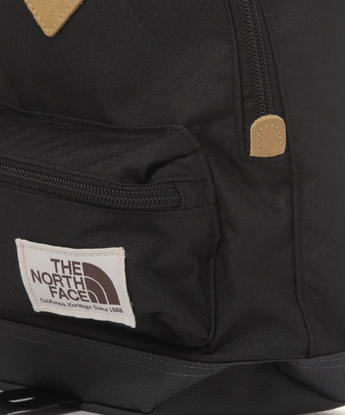 THE NORTH FACE（ザノースフェイス）の「【THE NORTH FACE(ザ・ノース・フェイス)】バークレーミニ(KIDS)（バックパック/リュック・キッズ・ベージュ/レッド/ブラック/ネイビー・FREE）」の9枚目の写真