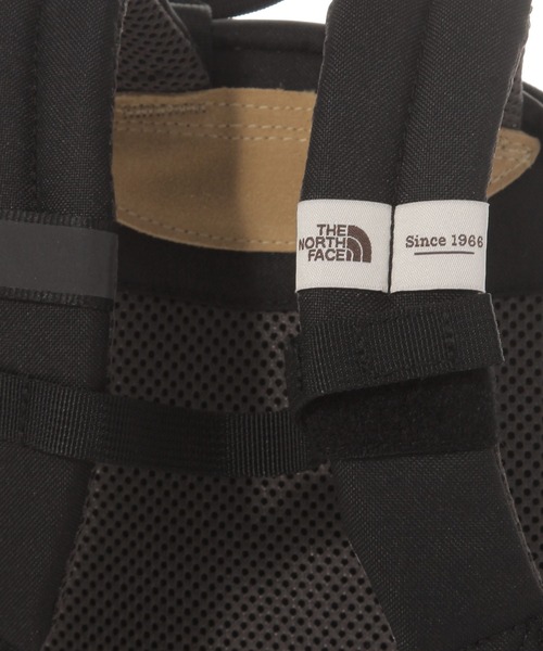 THE NORTH FACE（ザノースフェイス）の「【THE NORTH FACE(ザ・ノース・フェイス)】バークレーミニ(KIDS)（バックパック/リュック・キッズ・ベージュ/レッド/ブラック/ネイビー・FREE）」の10枚目の写真