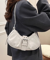 パテント調 ハトメ バックル ラウンド ショルダー バッグ