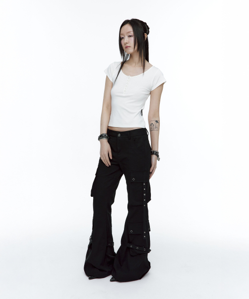 ROUGHNECK(ラフネック)の「ブーツカットカーゴストラップパンツブラック(その他パンツ・レディース・その他・SMALL/MEDIUM)」の8枚目の写真