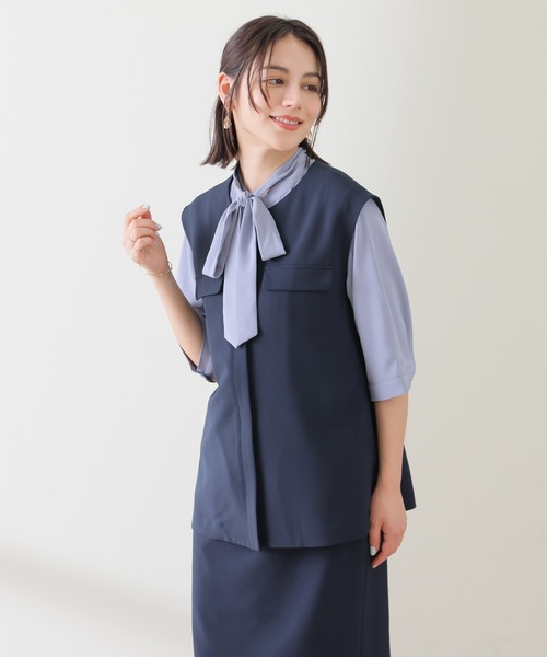 GLACIER lusso(グラシアルッソ)の「ベルト付ノーカラージレ(ベスト・レディース・ベージュ系/ブラウン/ネイビー・LL/L/S/M)」の13枚目の写真