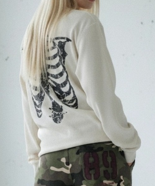 A'gem(エージェム)の「A'GEM/9 × .kom 『A'gem/エージェム』Bone Print Henley Neck Long Sleeve/ボーンプリントヘンリーネックロングスリーブ(Tシャツ/カットソー・メンズ・アイボリー/チャコールグレー・FREE)」の18枚目の写真