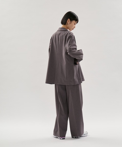 emmi(エミ)の「リラックスダブルブレストジャケット【セットアップ対応】(テーラードジャケット・レディース・チャコールグレー/ライム・1/0)」の15枚目の写真