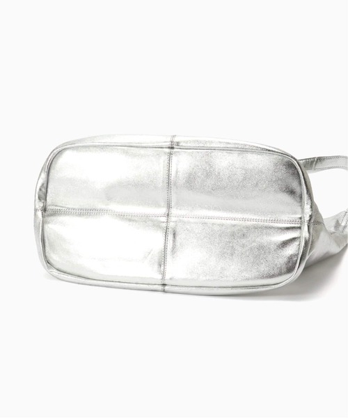 Morphee（モルフェ）の「MORPHEE(モルフェ) 3WAY LARGE TOTE ナッパレザーシルバー（トートバッグ・メンズ・シルバー・FREE）」の3枚目の写真