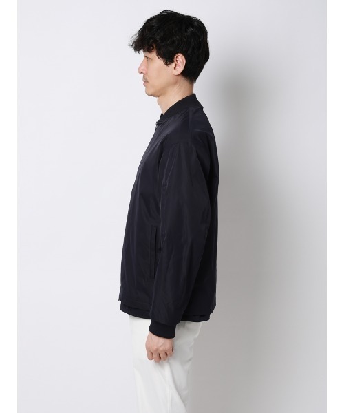 SUIT SQUARE（スーツスクエア）の「FLAT アウター MA-1 ウォッシャブル ストレッチ 速乾 シルキーツイル 無地（MA-1・メンズ・ネイビー・L/M）」の4枚目の写真