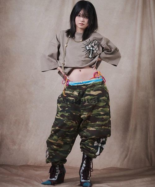 GALFY(ガルフィー)の「GALFY-おしゃぶりワンワンTee(Tシャツ/カットソー・メンズ・ベージュ/ブラック/ホワイト・XL/L)」の22枚目の写真