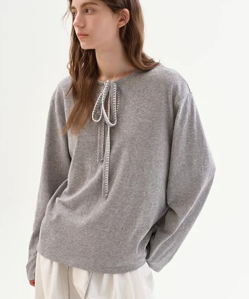 Fano Studios（ファノ ストゥディオズ）の「配色ステッチ リボン ロングスリーブトップス FC26S141【Fano Studios】【2026SS】（Tシャツ/カットソー・レディース・グレー・S/M/L）」の5枚目の写真