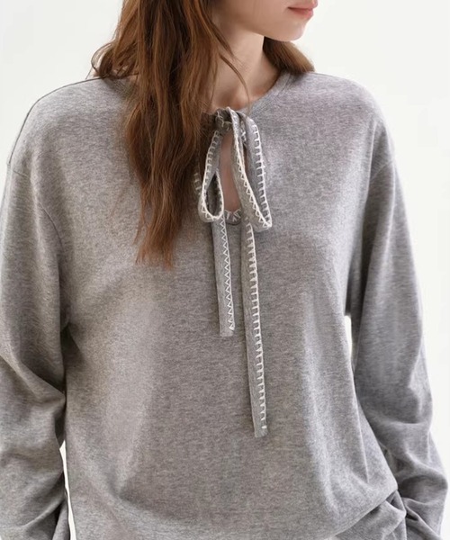 Fano Studios（ファノ ストゥディオズ）の「配色ステッチ リボン ロングスリーブトップス FC26S141【Fano Studios】【2026SS】（Tシャツ/カットソー・レディース・グレー・S/M/L）」の8枚目の写真