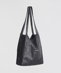 boxy bag 53 - skin texture black
