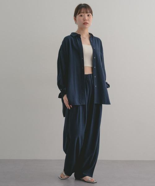 Maison INNESS（メゾンアイネス）の「ニュアンスエアリードビーオーバーサイズシャツ（シャツ/ブラウス・レディース・ネイビー・5L～6L/3L～4L/L～LL/S～Ｍ）」の17枚目の写真