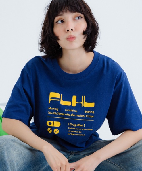 FLUKE HOLIC（フロックホリック）の「Prescription logo TEE（Tシャツ/カットソー・レディース・ブラック/レッド/ネイビー・LARGE/SMALL/MEDIUM）」の3枚目の写真
