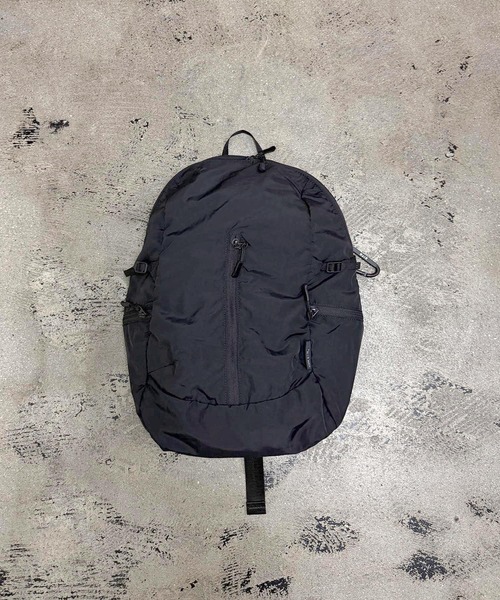 NOIR(ノワール)の「light sling bag(メッセンジャーバッグ・メンズ・ブラック系その他/ブラック・FREE)」の9枚目の写真