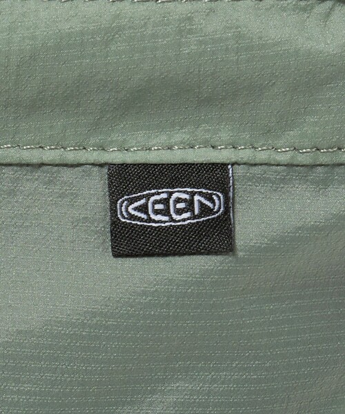 KEEN（キーン）の「＜KEEN＞ナイロン シェル ショルダーバッグ（ショルダーバッグ・レディース・ブラック/グレー系・FREE）」の17枚目の写真