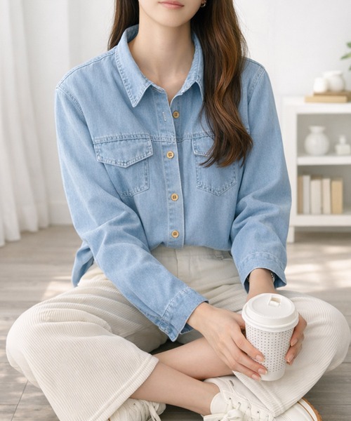 Amulet(アミュレット)の「さわやかな色合いでコーデを明るく! デニム風ベーシックシャツ(シャツ/ブラウス・レディース・ブルー/ライトブルー・XL/L/M/S)」の14枚目の写真