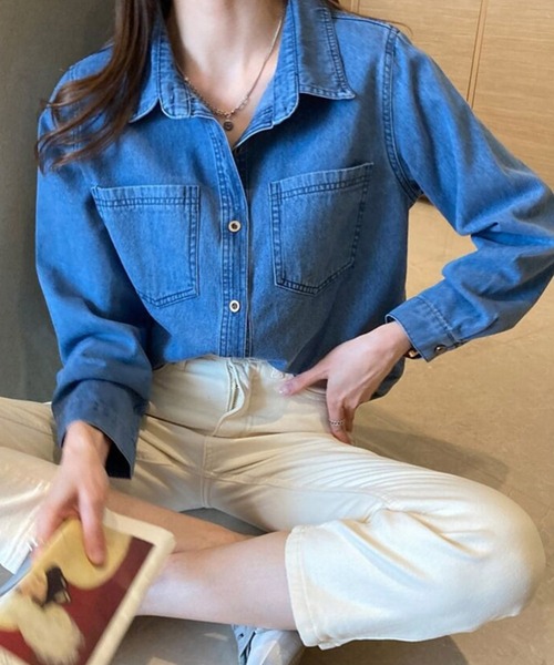 Amulet(アミュレット)の「さわやかな色合いでコーデを明るく! デニム風ベーシックシャツ(シャツ/ブラウス・レディース・ブルー/ライトブルー・XL/L/M/S)」の21枚目の写真