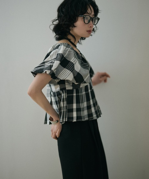 LAULEN（ローレン）の「check balloon sleeve blouse /チェック柄バルーンスリーブ半袖ブラウス（シャツ/ブラウス・レディース・ブラック×ホワイト・FREE）」の5枚目の写真