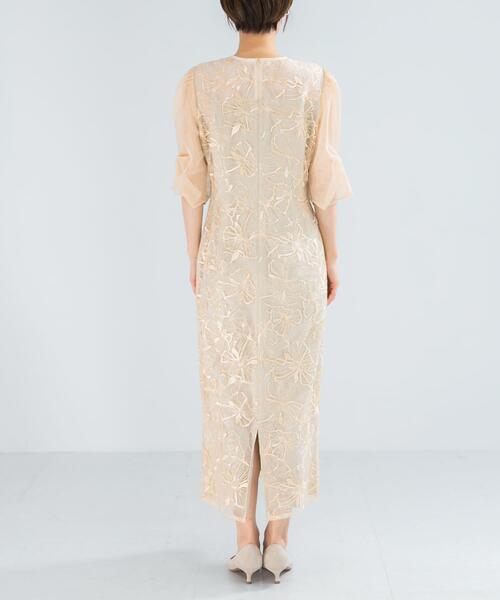 URBAN RESEARCH ROSSO WOMEN(アーバンリサーチ ロッソ)の「『別注』kaene×ROSSO フラワーエンブロイダリードレス(ワンピース・レディース・イエロー/チャコールグレー・36)」の5枚目の写真
