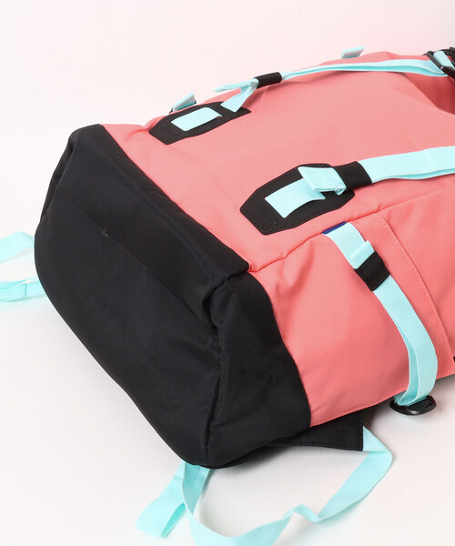 BURTON（バートン）の「ティンダー 2.0 30L バックパック（バックパック/リュック・メンズ・ライトピンク・FREE）」の3枚目の写真