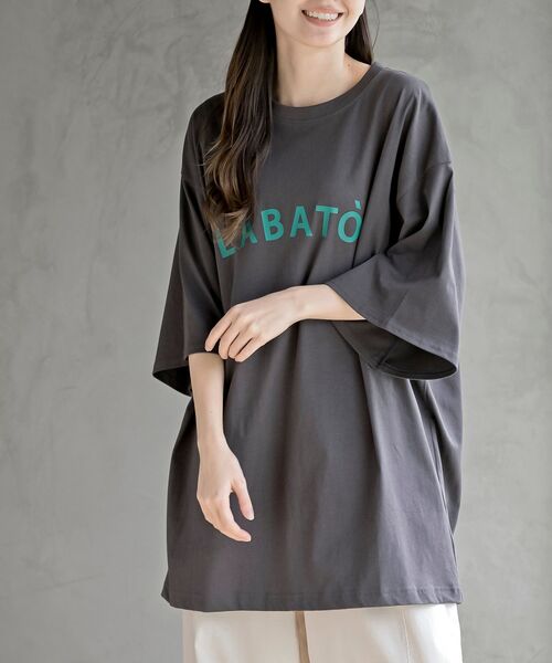 rps(アールピーエス)の「オーバーサイズロゴTシャツ(Tシャツ/カットソー・レディース・ブラック/オフホワイト/チャコールグレー・フリー)」の2枚目の写真