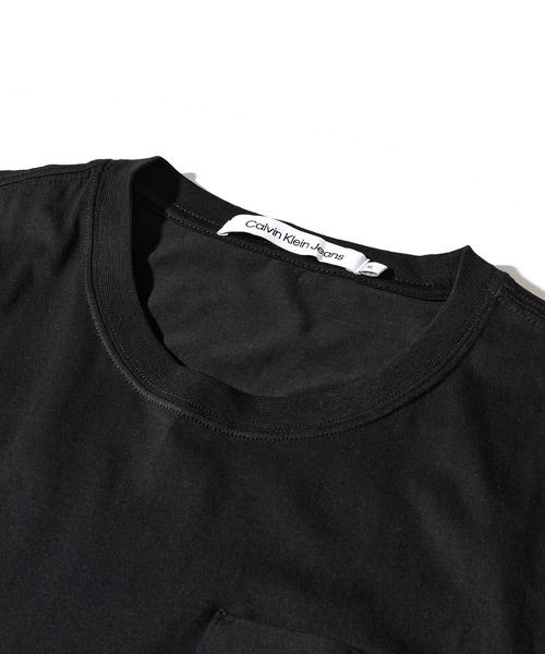 Calvin Klein(カルバン・クライン)の「【Calvin Klein】J30J320936/Tシャツ(Tシャツ/カットソー・メンズ・ブラック/ホワイト・XXL/XL/L/M)」の5枚目の写真