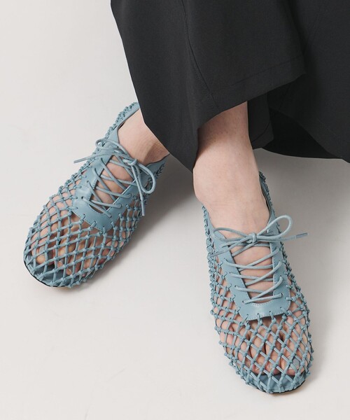 MOHI(モヒ)の「【別注】<MOHI...>WEAVE LACEUP シューズ(サンダル・レディース・ブラック/ライトブルー・36/38/37/39)」の2枚目の写真