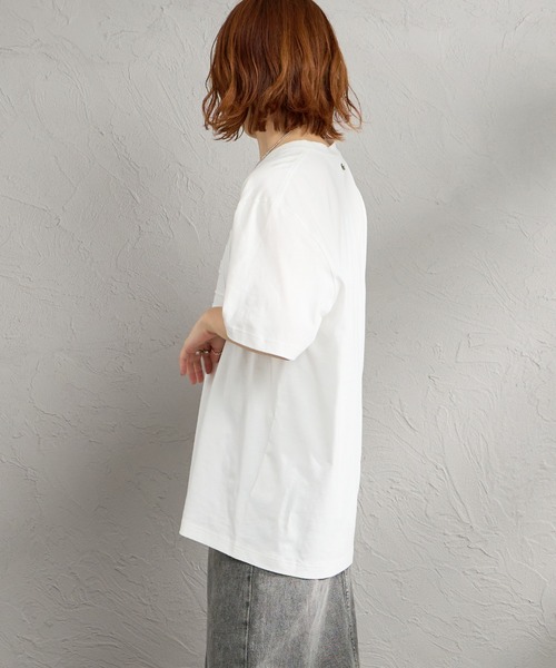LACOSTE（ラコステ）の「[LACOSTE/ラコステ] エンボスロゴ ショートスリーブTシャツ（Tシャツ/カットソー・レディース・ホワイト/ネイビー・L/M/S）」の13枚目の写真