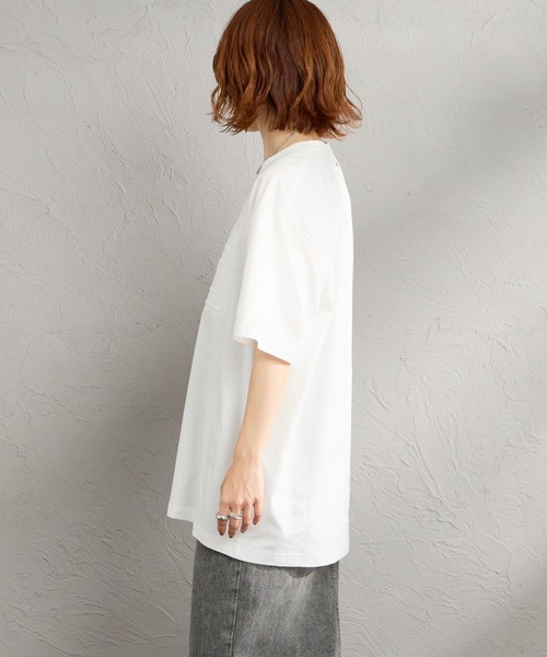 LACOSTE（ラコステ）の「[LACOSTE/ラコステ] エンボスロゴ ショートスリーブTシャツ（Tシャツ/カットソー・レディース・ホワイト/ネイビー・L/M/S）」の16枚目の写真