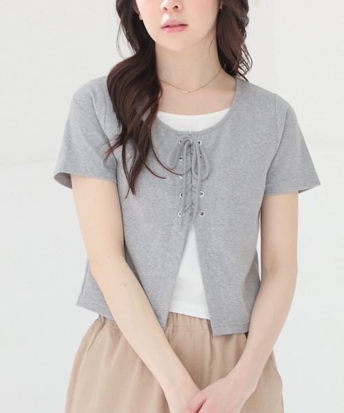 Honeys(ハニーズ)の「レイヤード風トップス(Tシャツ/カットソー・レディース・アイボリー/サックスブルー/ブラック/杢グレー・L/M/S)」の3枚目の写真