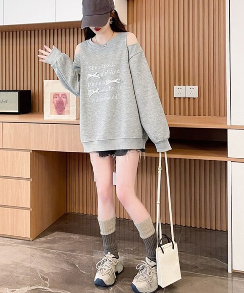 Miniministore(ミニミニストア)の「オフショルダースウェットレディース韓国風(スウェット・レディース・グレー・FREE)」の4枚目の写真