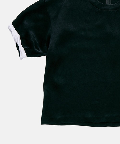 LE CIEL BLEU(ルシェルブルー)の「サテンロールアップスリーブトップ / Satin Roll-Up Sleeve Top(シャツ/ブラウス・レディース・ゴールド/ブラック・36)」の10枚目の写真