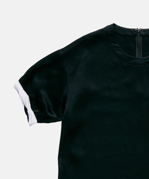LE CIEL BLEU(ルシェルブルー)の「サテンロールアップスリーブトップ / Satin Roll-Up Sleeve Top(シャツ/ブラウス・レディース・ゴールド/ブラック・36)」の9枚目の写真