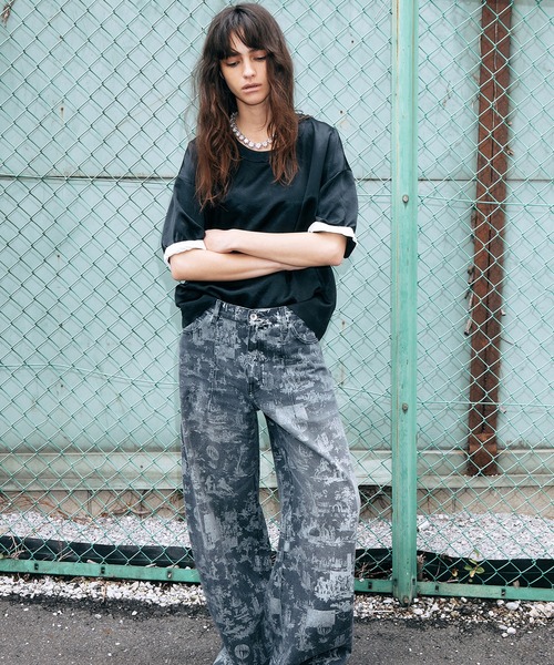 LE CIEL BLEU(ルシェルブルー)の「サテンロールアップスリーブトップ / Satin Roll-Up Sleeve Top(シャツ/ブラウス・レディース・ゴールド/ブラック・36)」の3枚目の写真