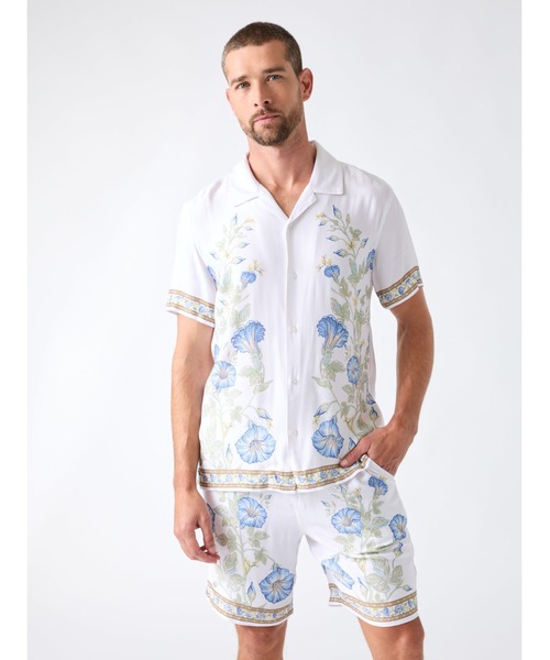 Guess(ゲス)の「WAYCO Floral Shirt シャツ 半袖 柄シャツ(シャツ/ブラウス・メンズ・ホワイト×ブルー・LARGE/SMALL/X-LARGE/MEDIUM)」の1枚目の写真