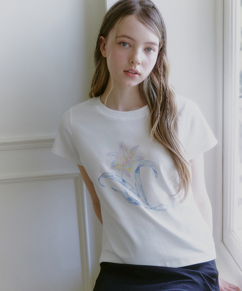 MICANE(ミケーネ)の「アロハ-ブルーフラワーティ(Tシャツ/カットソー・レディース・アイボリー・SMALL/MEDIUM/LARGE/X-LARGE)」の2枚目の写真