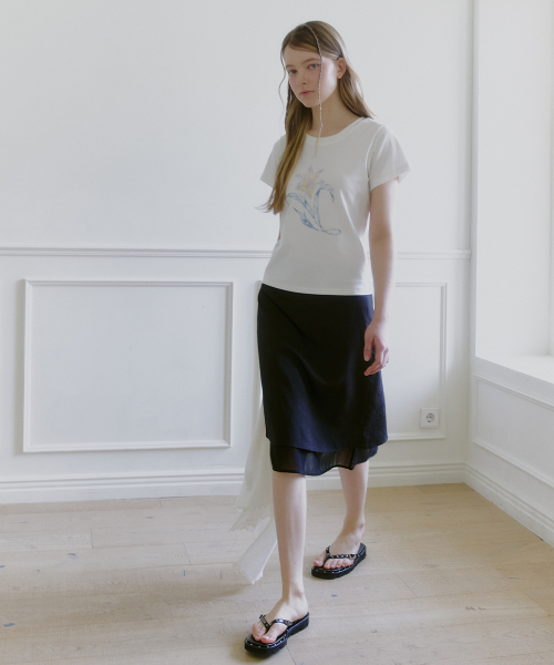 MICANE(ミケーネ)の「アロハ-ブルーフラワーティ(Tシャツ/カットソー・レディース・アイボリー・SMALL/MEDIUM/LARGE/X-LARGE)」の3枚目の写真