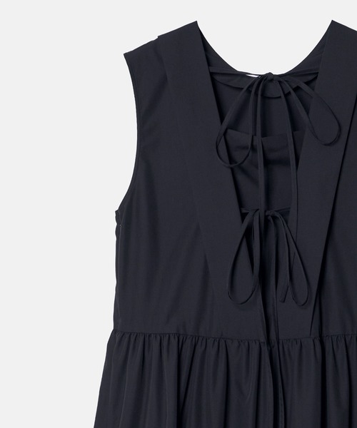 LE CIEL BLEU(ルシェルブルー)の「スリーブレスドレスw/ボウディテール / Sleeveless Dress w/Bow Detail(ワンピース・レディース・カーキ/ブルー/ブラック・36/38)」の15枚目の写真